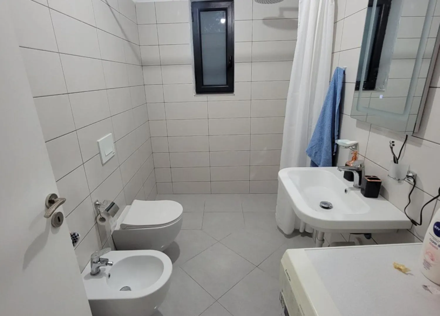 Henri'S Apartments Vlore Albania