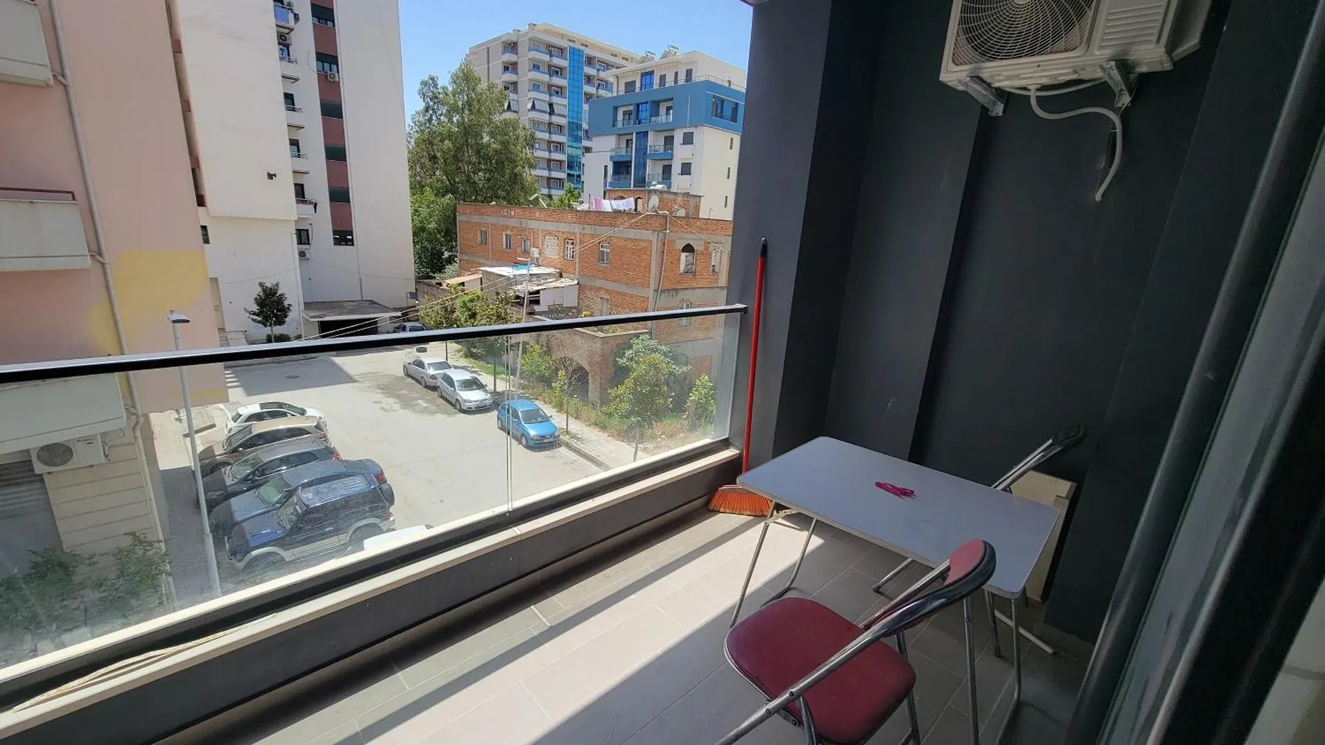 Henri'S Apartments Vlore