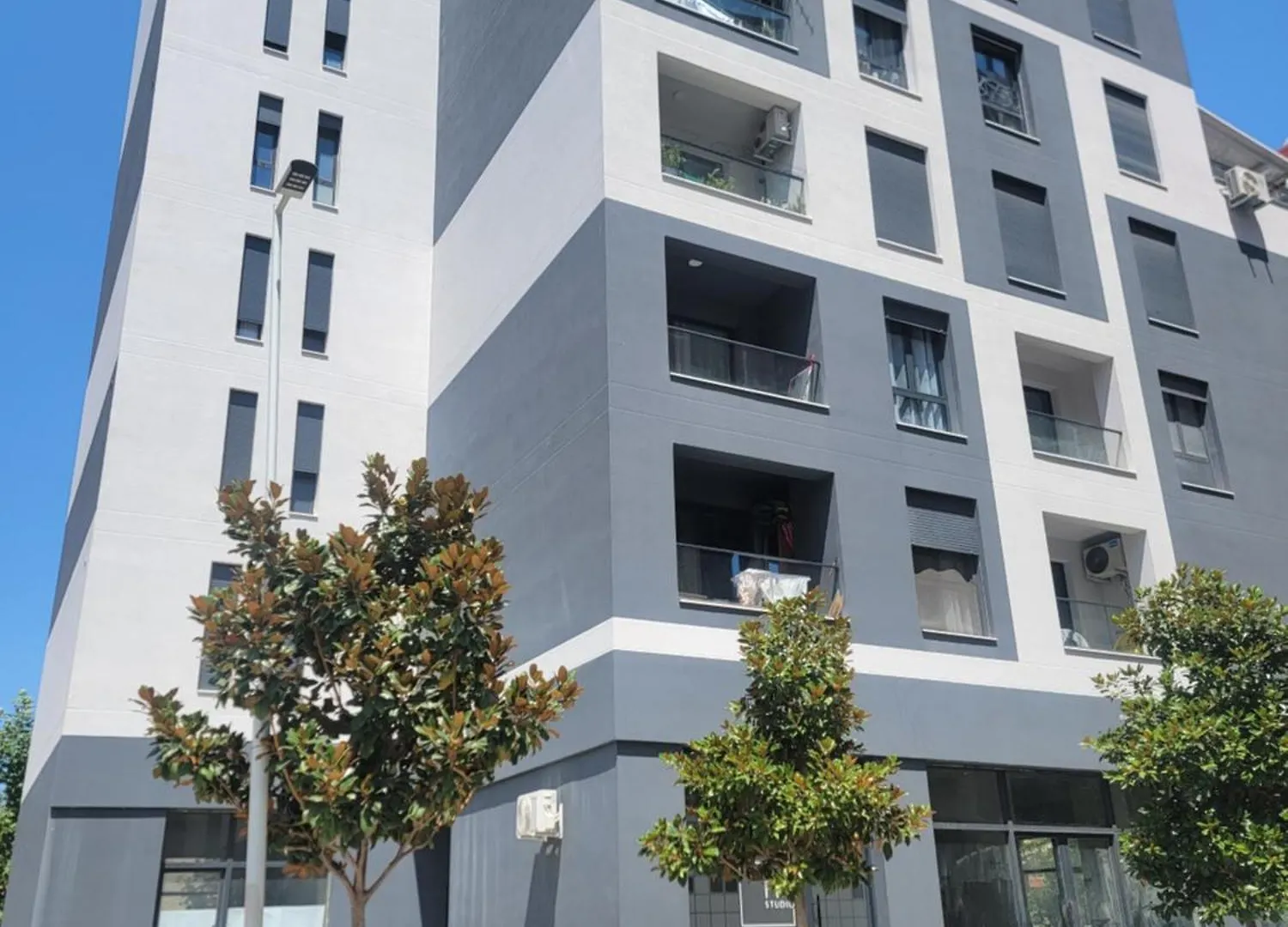 Henri'S Apartments Vlore