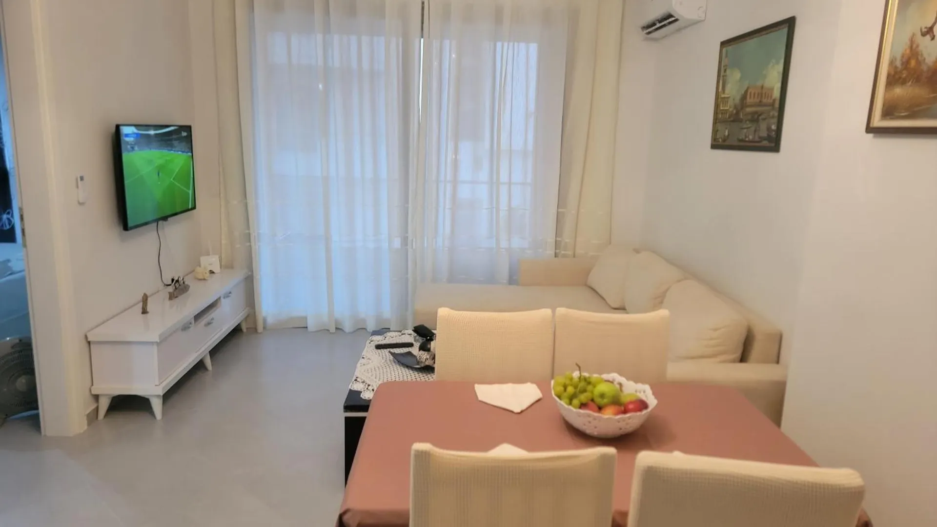 Henri'S Apartments Vlore